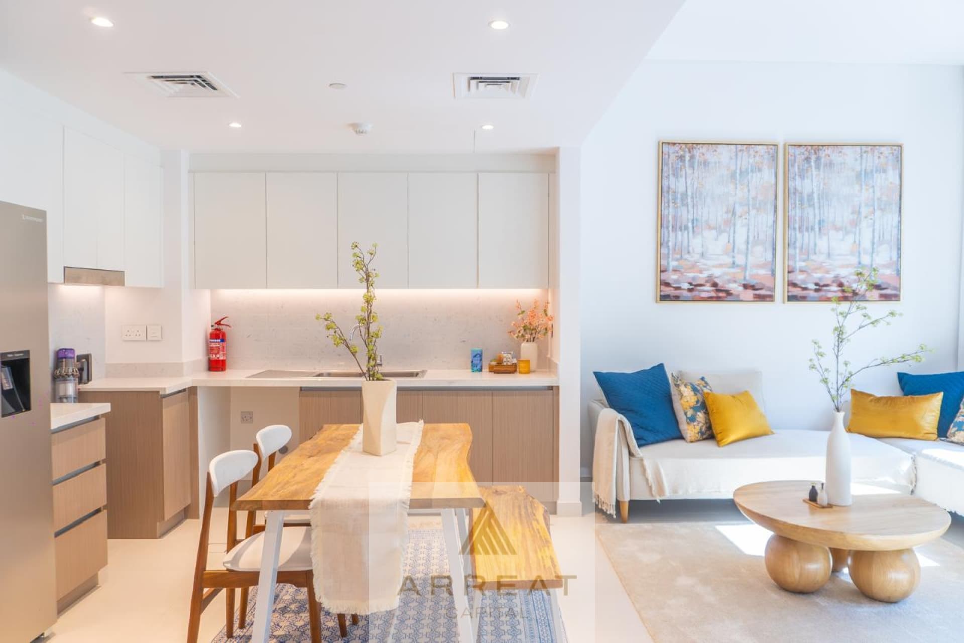 Fully Furnished 2-BR Apartment | Luxurious | Elegant Layout